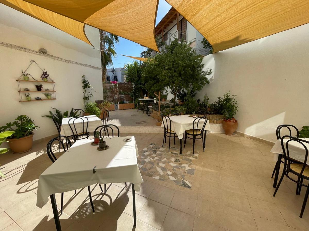 Apollon Aparthotel